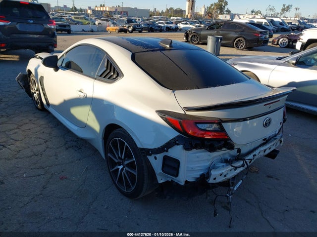 2024 TOYOTA GR86 JF1ZNBB15R8759290 Photo 2