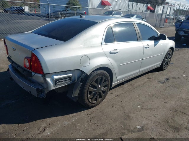 2010 CHEVROLET MALIBU 1G1ZC5EB9AF147589 Photo 3