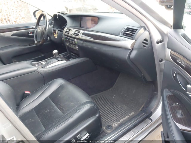 2014 LEXUS LS 460 JTHCL5EF4E5020713 Photo 4