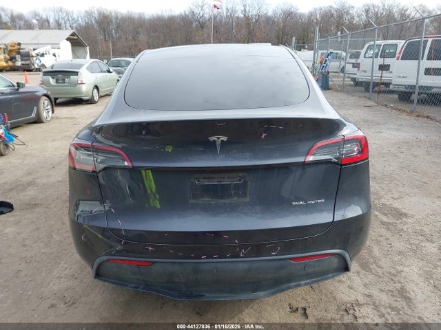 7SAYGDEE6RA271413 Tesla Model Y Long Range Dual Motor All-wheel Drive