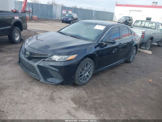 2018 TOYOTA CAMRY 4T1B11HK4JU613276 Photo 1