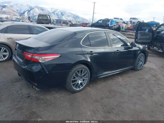 2018 TOYOTA CAMRY 4T1B11HK4JU613276 Photo 3