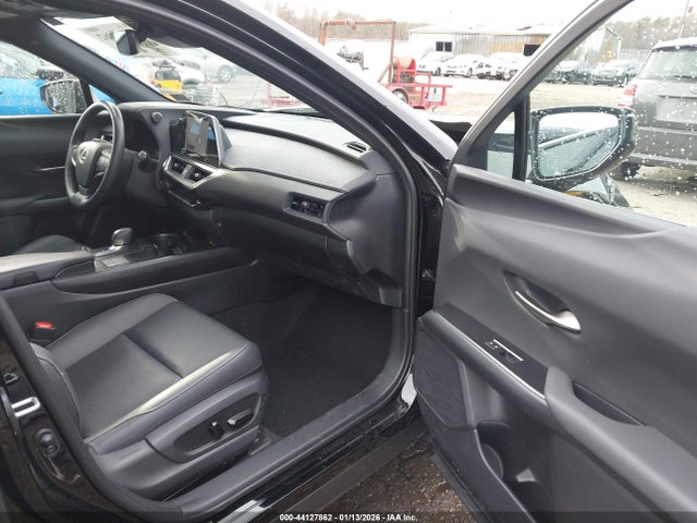 2025 LEXUS UX JTHUCJDH3S2000871 Photo 4