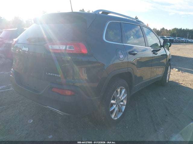 1C4PJMDS3GW219024 Jeep Cherokee Limited