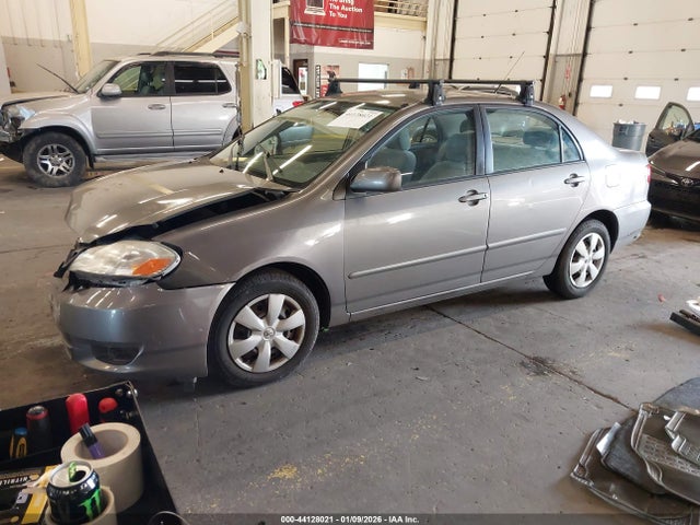 2004 TOYOTA COROLLA 1NXBR32E94Z270945 Photo 1