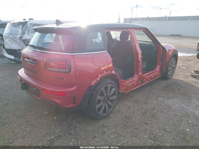 2024 MINI CLUBMAN WMWXJ1C0XR2V49569 Photo 3