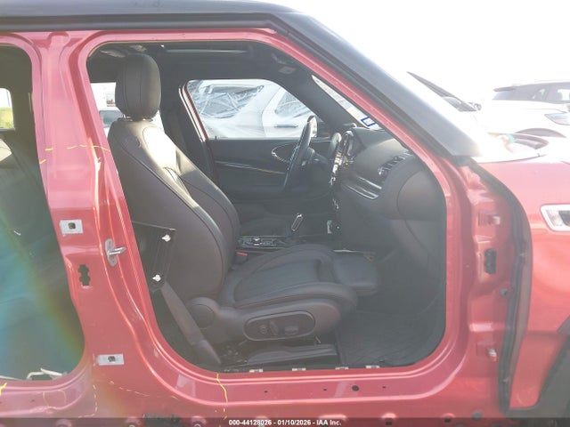 2024 MINI CLUBMAN WMWXJ1C0XR2V49569 Photo 4