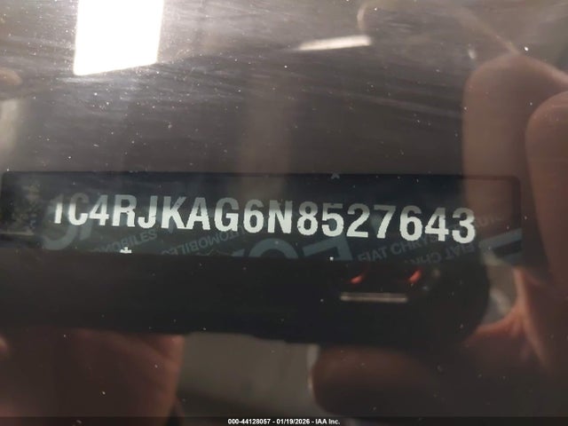 2022 JEEP GRAND CHEROKEE 1C4RJKAG6N8527643 Photo 8