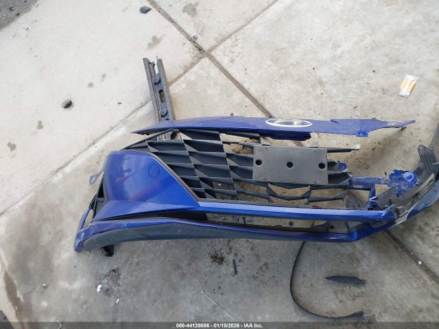 KMHLL4AG0MU137358 Hyundai ELANTRA SE