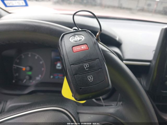 2024 TOYOTA COROLLA CROSS HYBRID 7MUFBABG3RV055417 Photo 10