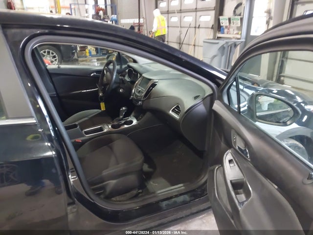 1G1BE5SM6G7235276 Chevrolet Cruze Lt Auto