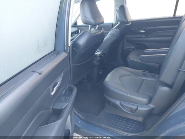 2024 TOYOTA GRAND HIGHLANDER 5TDAAAB56RS049259 Photo 7