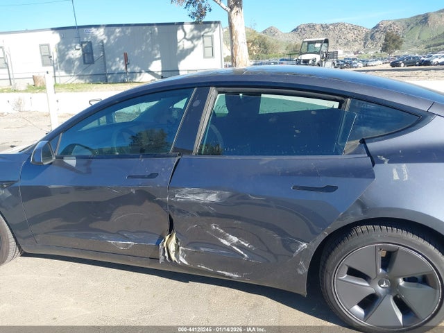 2023 TESLA MODEL 3 5YJ3E1EA1PF468837 Photo 5