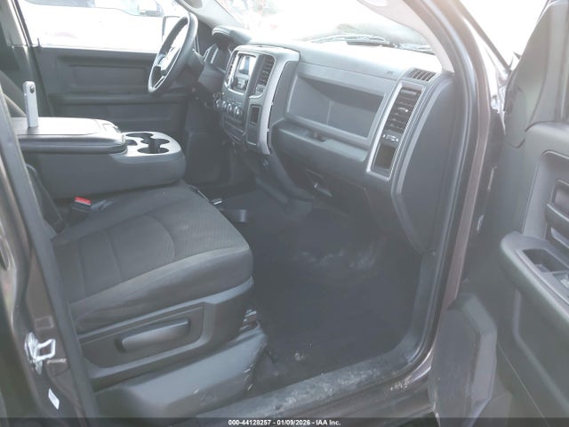 3C6RR7KT5LG290790 RAM 1500 Classic Tradesman/express