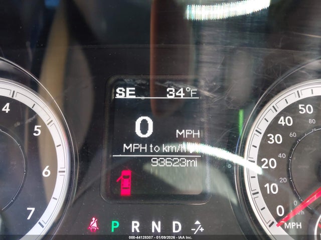 44128307 :رقم المزاد ، 1C6RR7KTXFS617682 vin ، 2015 Ram 1500 St مزاد بيع