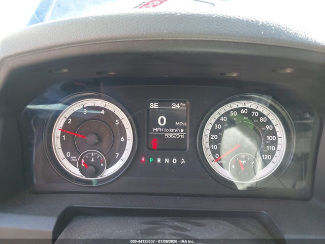 44128307 :رقم المزاد ، 1C6RR7KTXFS617682 vin ، 2015 Ram 1500 St مزاد بيع