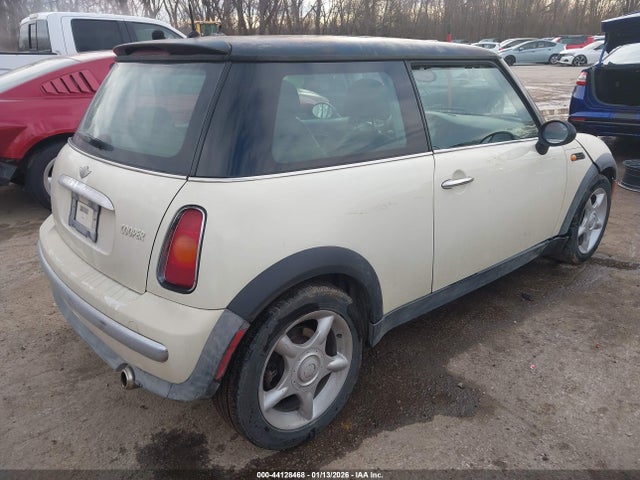 2004 MINI COOPER WMWRC33494TJ61382 Photo 3