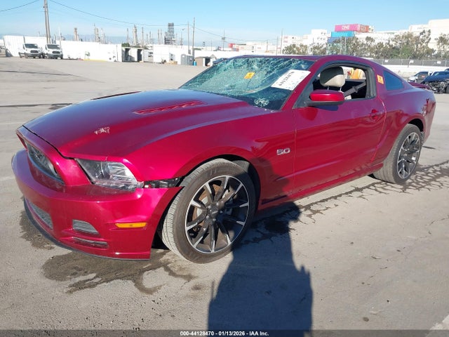 1ZVBP8CF3E5276828 Ford Mustang Gt Premium