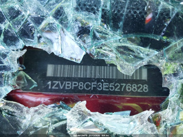 1ZVBP8CF3E5276828 Ford Mustang Gt Premium