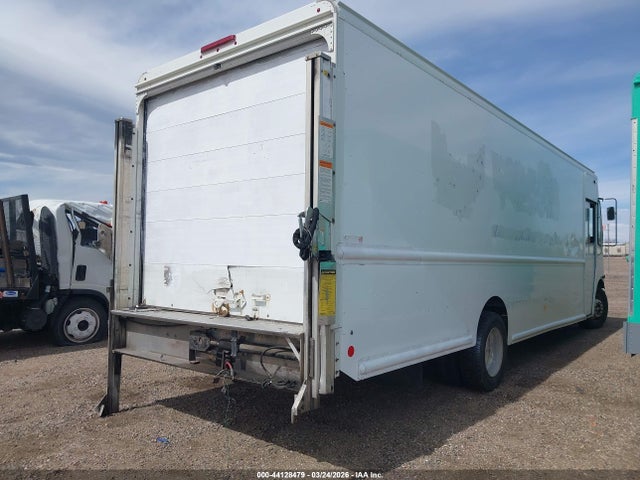 Продажа на аукционе авто 2016 Ford F-59 Commercial Stripped, vin: 1F66F5KY5G0A03840, номер лота: 44128479