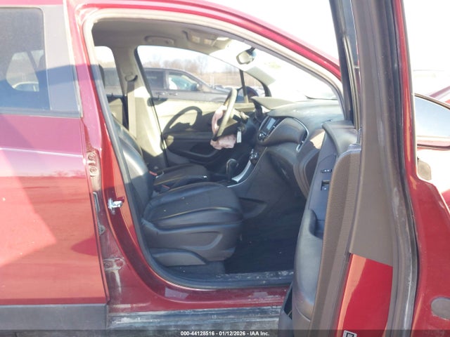 2021 CHEVROLET TRAX KL7CJPSM5MB361962 Photo 4