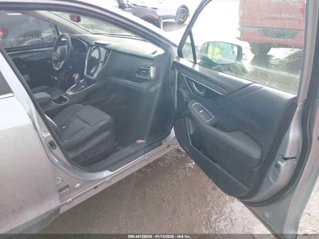 44128526 :رقم المزاد ، 4S4BTANC5N3173541 vin ، 2022 Subaru Outback Limited مزاد بيع