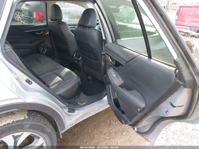 44128526 :رقم المزاد ، 4S4BTANC5N3173541 vin ، 2022 Subaru Outback Limited مزاد بيع