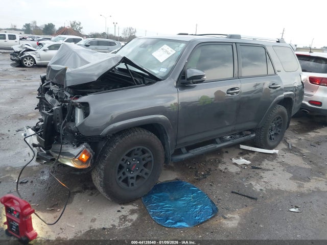 2022 TOYOTA 4RUNNER JTEFU5JR5N5274776 Photo 1
