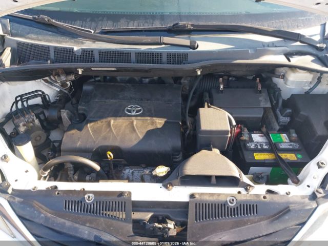 2011 TOYOTA SIENNA 5TDKK3DC7BS010369 Photo 9