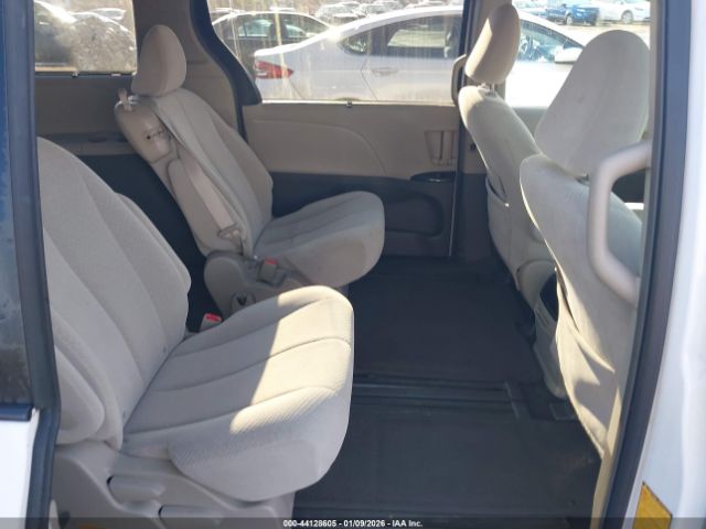 2011 TOYOTA SIENNA 5TDKK3DC7BS010369 Photo 7