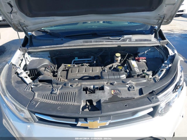 KL7CJKSBXHB047635 Chevrolet TRAX LS