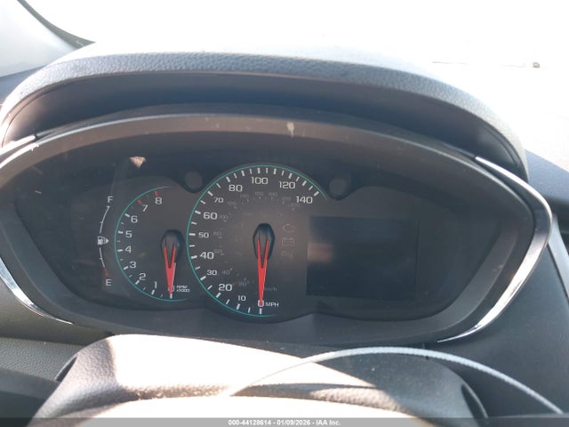 KL7CJKSBXHB047635 Chevrolet TRAX LS