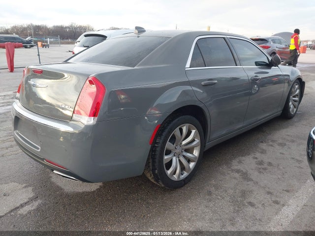 Aukcja sprzedaży 2018 Chrysler 300 Touring, vin: 2C3CCAAG3JH309047, numer aukcji: 44128625
