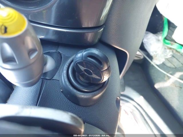 2008 MINI COOPER WMWRH33568TL96810 Photo 10