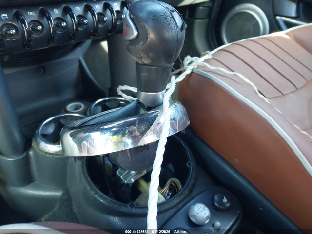 2008 MINI COOPER WMWRH33568TL96810 Photo 5