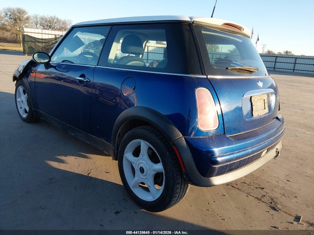2003 MINI COOPER WMWRC33453TE15655 Photo 2