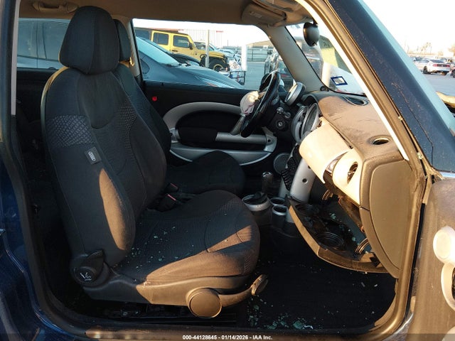 2003 MINI COOPER WMWRC33453TE15655 Photo 4