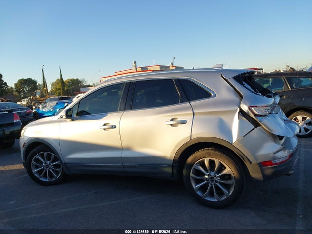 5LMCJ2C96HUL44915 Lincoln MKC SELECT