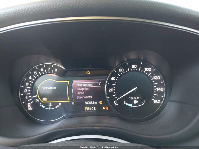 5LMCJ2C96HUL44915 Lincoln MKC SELECT