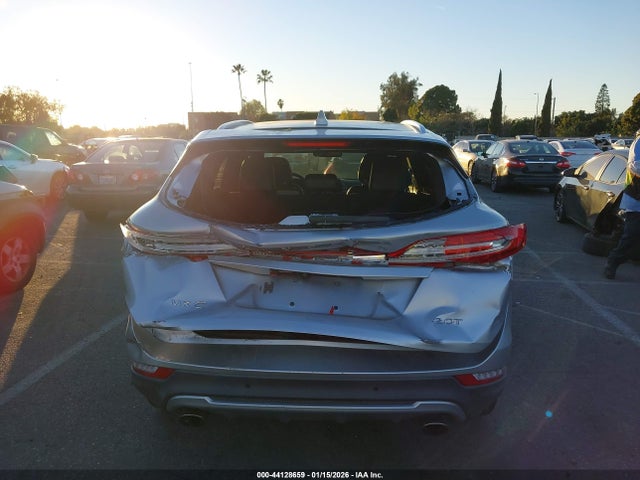 5LMCJ2C96HUL44915 Lincoln MKC SELECT