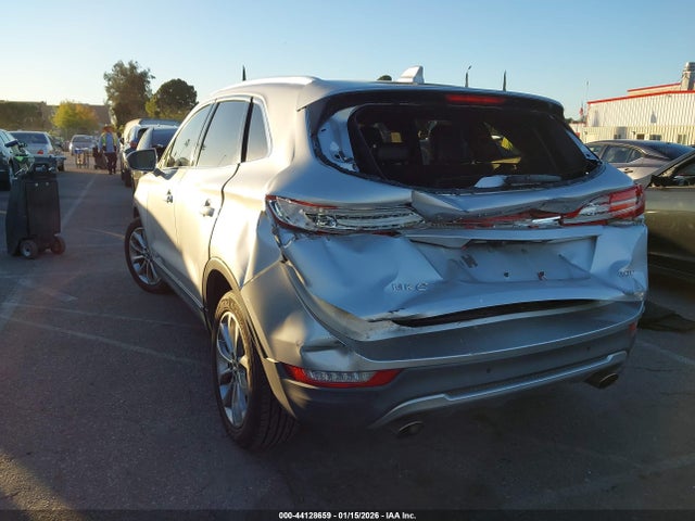 5LMCJ2C96HUL44915 Lincoln MKC SELECT