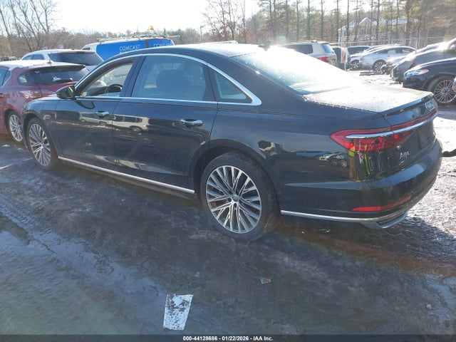2019 AUDI A8 L WAU8DAF84KN012665 Photo 2