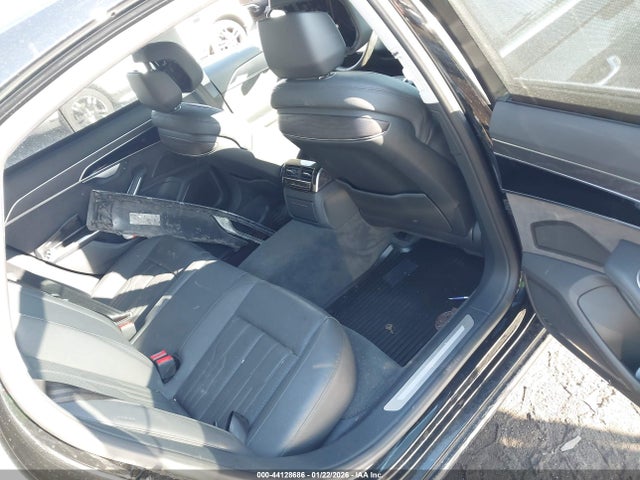 2019 AUDI A8 L WAU8DAF84KN012665 Photo 7