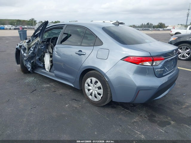 44128689 :رقم المزاد ، 5YFDPMAEXNP374207 vin ، 2022 Toyota Corolla L مزاد بيع