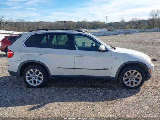 Auction sale of the 2013 Bmw X5 Xdrive35i, vin: 5UXZV4C52D0B09932, lot number: 44128698