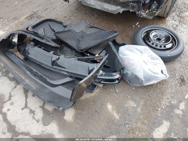 Toyota CAMRY XSE 2025 4T1DBADK2SU021453 Image 12