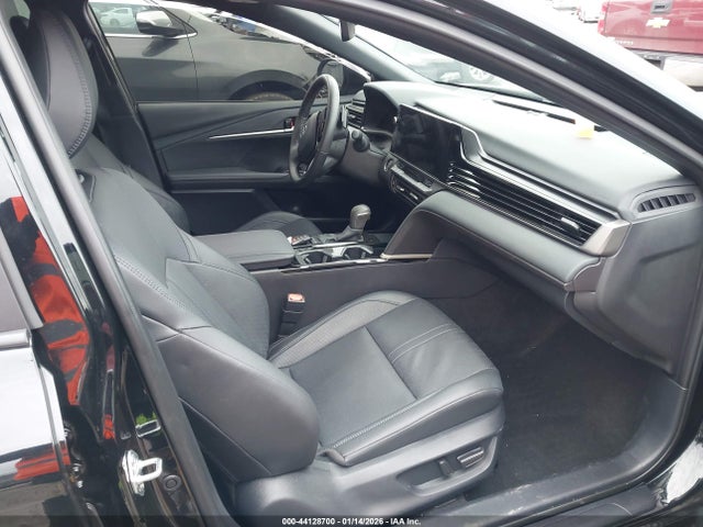 Toyota CAMRY XSE 2025 4T1DBADK2SU021453 Image 5