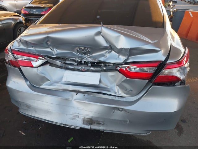 4T1B11HK3JU010819 Toyota Camry L/le/xle/se/xse