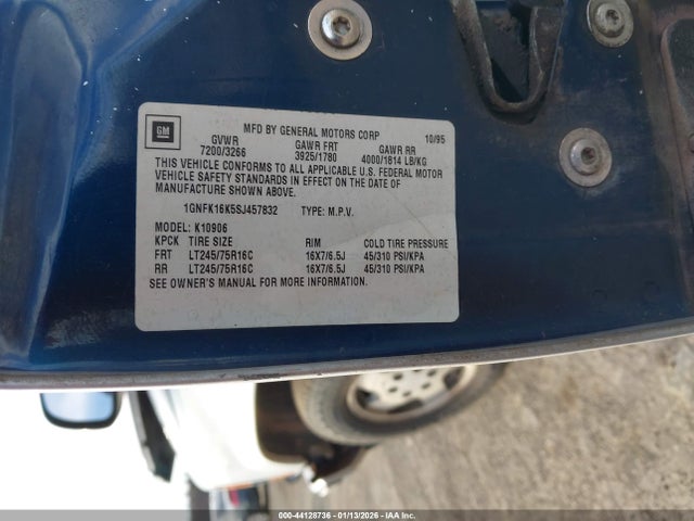 1995 CHEVROLET SUBURBAN 1GNFK16K5SJ457832 Photo 8