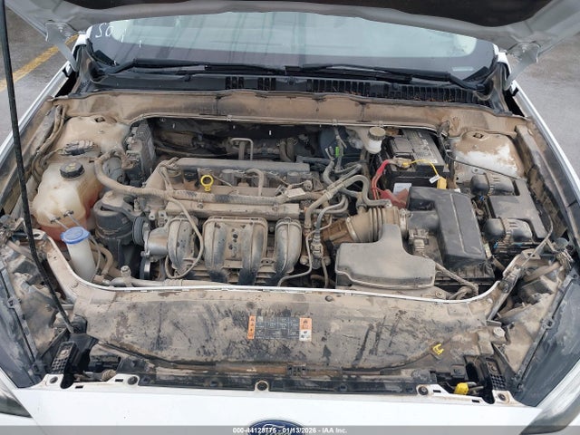 Ford FUSION S 2018 3FA6P0G76JR203555 Image 10